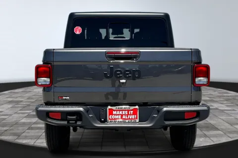 More photos of 2025 Jeep Gladiator Sport at Redlands CDJR, CA