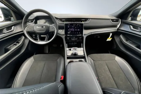 More photos of 2025 Jeep Grand Cherokee L Altitude at Redlands CDJR, CA
