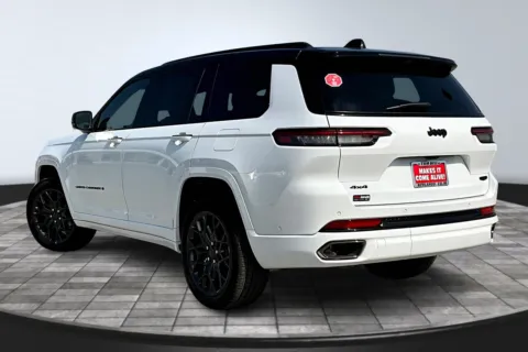 Another view of 2025 Jeep Grand Cherokee L Summit for sale in Redlands, CA at Redlands CDJR