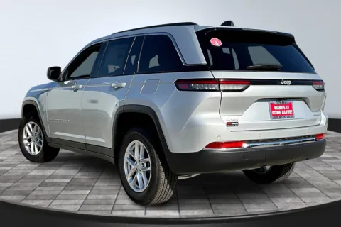 Another view of 2025 Jeep Grand Cherokee Laredo for sale in Redlands, CA at Redlands CDJR