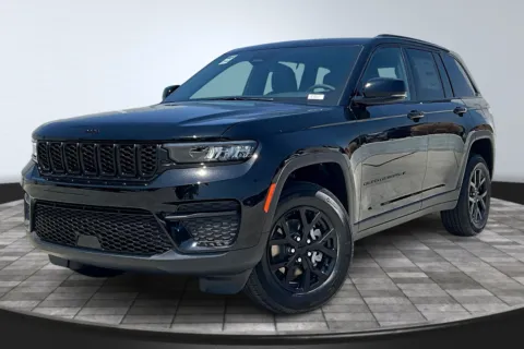 Photos of 2025 Jeep Grand Cherokee Altitude for sale in Redlands, CA at Redlands CDJR