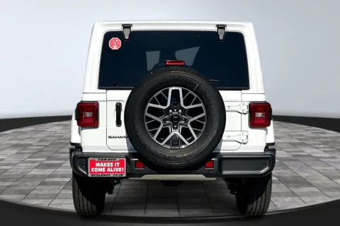 More photos of 2025 Jeep Wrangler Sahara at Redlands CDJR, CA