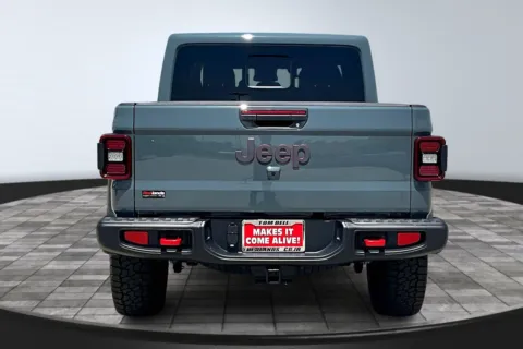 More photos of 2025 Jeep Gladiator Rubicon at Redlands CDJR, CA