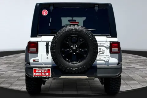 More photos of 2022 Jeep Wrangler Unlimited Willys at Redlands CDJR, CA