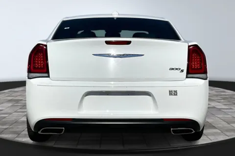 More photos of 2019 Chrysler 300 S at Redlands CDJR, CA