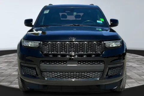 Another view of 2021 Jeep Grand Cherokee L Altitude for sale in Redlands, CA at Redlands CDJR