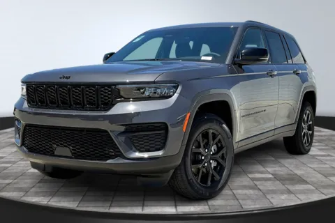 Photos of 2025 Jeep Grand Cherokee Altitude for sale in Redlands, CA at Redlands CDJR