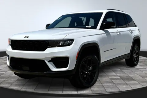 Photos of 2025 Jeep Grand Cherokee Altitude for sale in Redlands, CA at Redlands CDJR