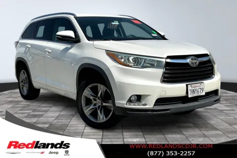 White 2015 Toyota Highlander Limited Platinum V6 for sale in Redlands, CA