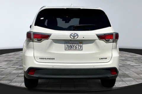 More photos of 2015 Toyota Highlander Limited Platinum V6 at Redlands CDJR, CA