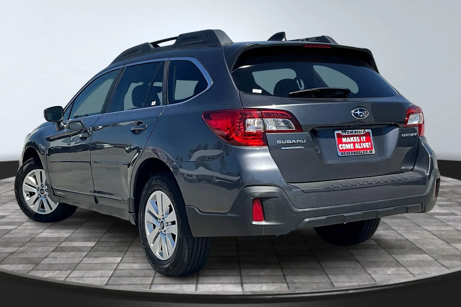 Used 2018 Subaru Outback Premium with VIN 4S4BSAHC6J3231780 for sale in Redlands, CA