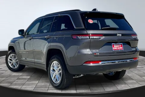 Another view of 2025 Jeep Grand Cherokee Laredo X for sale in Redlands, CA at Redlands CDJR