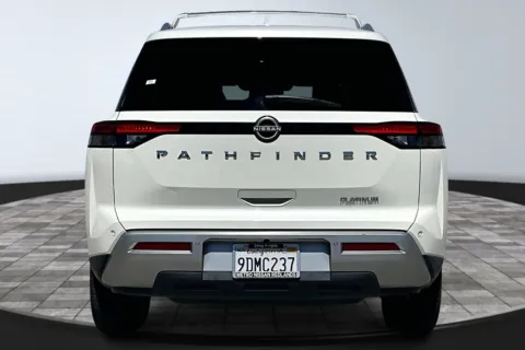 More photos of 2023 Nissan Pathfinder Platinum at Redlands CDJR, CA