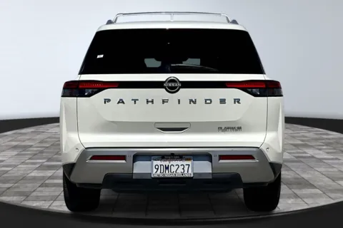 More photos of 2023 Nissan Pathfinder Platinum at Redlands CDJR, CA