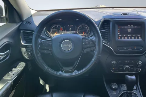 More photos of 2021 Jeep Cherokee Altitude at Redlands CDJR, CA