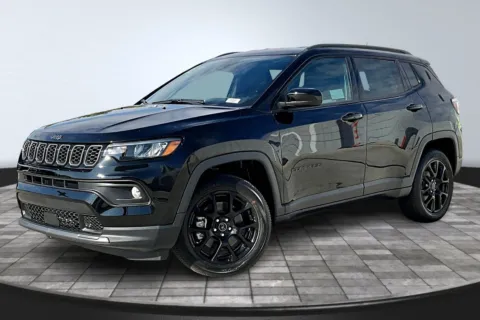 Photos of 2026 Jeep Compass Latitude for sale in Redlands, CA at Redlands CDJR