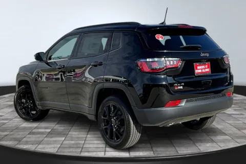 Another view of 2026 Jeep Compass Latitude for sale in Redlands, CA at Redlands CDJR