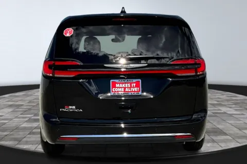 More photos of 2026 Chrysler Pacifica Select at Redlands CDJR, CA