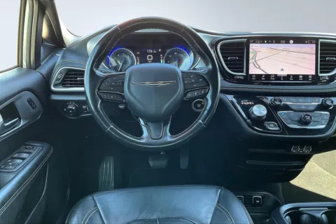 More photos of 2021 Chrysler Pacifica Touring L at Redlands CDJR, CA