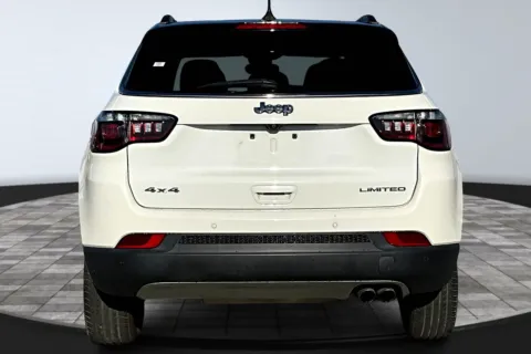 More photos of 2021 Jeep Compass Limited at Redlands CDJR, CA