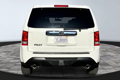 More photos of 2014 Honda Pilot EX-L at Redlands CDJR, CA