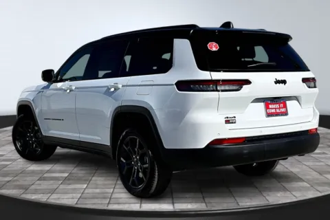 Another view of 2025 Jeep Grand Cherokee L Limited for sale in Redlands, CA at Redlands CDJR