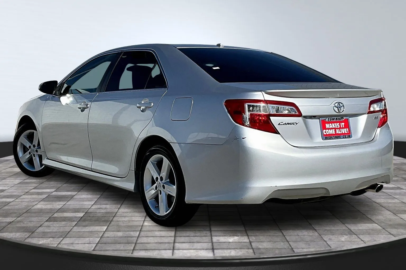 Used 2013 Toyota Camry SE with VIN 4T1BF1FK5DU722628 for sale in Redlands, CA