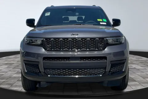 Another view of 2024 Jeep Grand Cherokee L Altitude for sale in Redlands, CA at Redlands CDJR