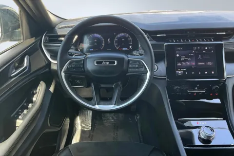 More photos of 2024 Jeep Grand Cherokee L Altitude at Redlands CDJR, CA
