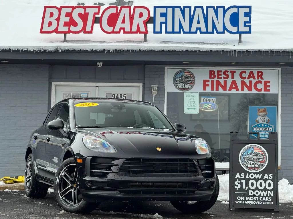 2019 Porsche Macan Base's photo