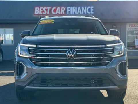 More photos of 2025 Volkswagen Atlas SE w/Tech Pkg Sport Utility 4D at Best Car Finance – Auto Sales & Loans in Frankfort, IL