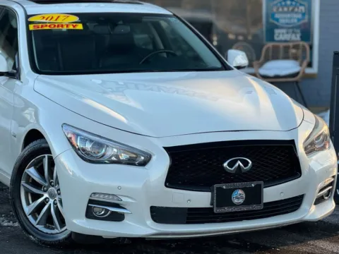 More photos of 2017 INFINITI Q50 3.0t Premium Sedan 4D at Best Car Finance – Auto Sales & Loans in Frankfort, IL