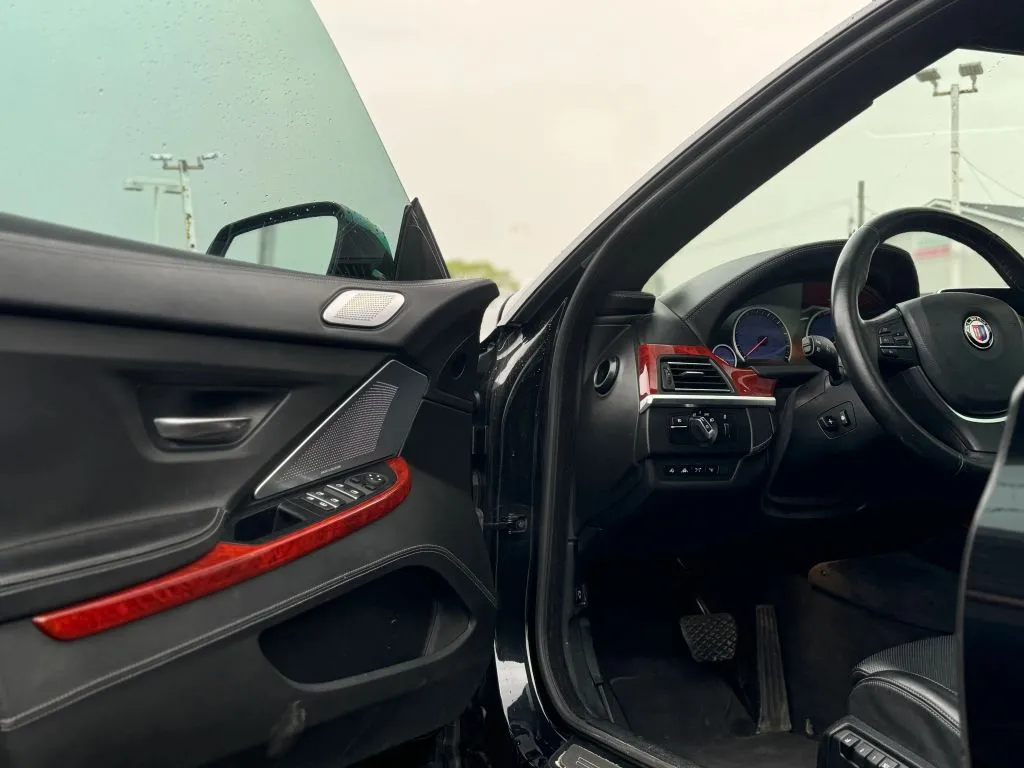 2016 BMW 6 Series 650i - Photo 43