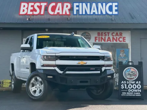White 2017 Chevrolet Silverado 1500 Double Cab Z71 LT Pickup 4D 6 1/2 ft for sale in Frankfort, IL
