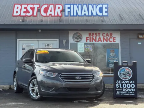 Gray 2017 Ford Taurus SE Sedan 4D for sale in Frankfort, IL