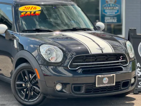 More photos of 2016 MINI Countryman Cooper S Hatchback 4D at Best Car Finance – Auto Sales & Loans in Frankfort, IL
