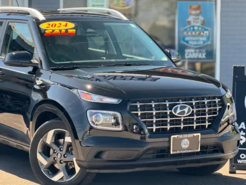 More photos of 2024 Hyundai Venue SEL Sport Utility 4D at Best Car Finance – Auto Sales & Loans in Frankfort, IL
