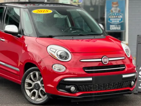 Another view of 2018 FIAT 500L Lounge Hatchback 4D for sale in Frankfort, IL at Best Car Finance – Auto Sales & Loans in Frankfort