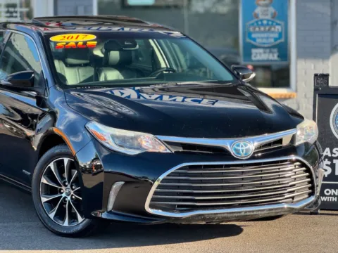 More photos of 2017 Toyota Avalon Hybrid Limited Sedan 4D at Best Car Finance – Auto Sales & Loans in Frankfort, IL