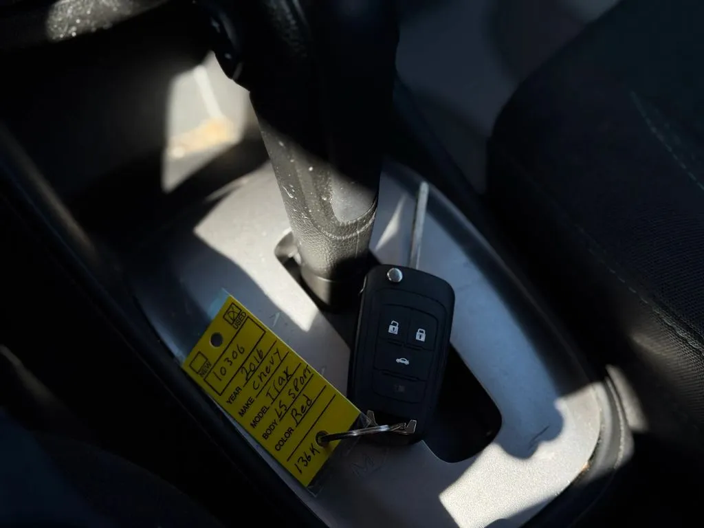 2016 Chevrolet Trax LS - Photo 38