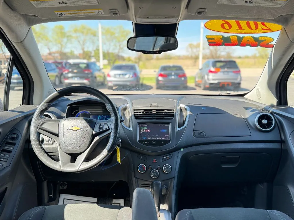2016 Chevrolet Trax LS - Photo 28