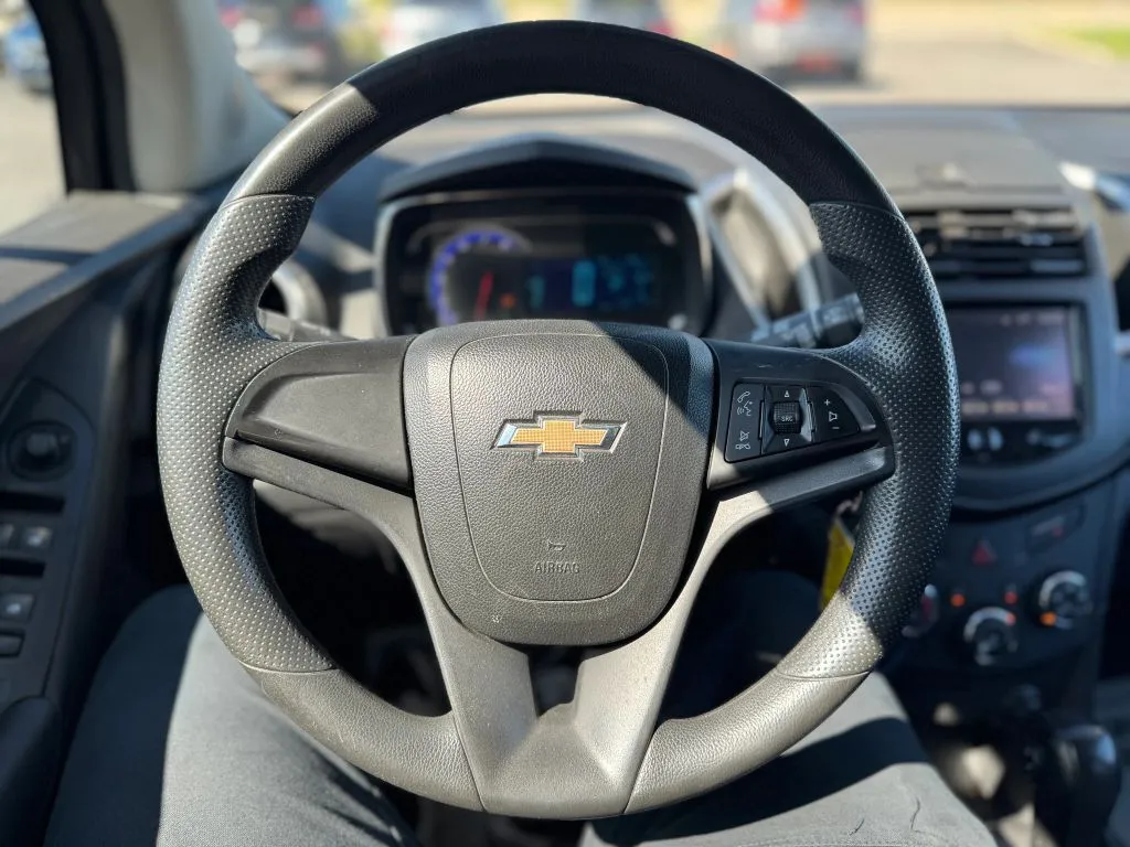 2016 Chevrolet Trax LS - Photo 31