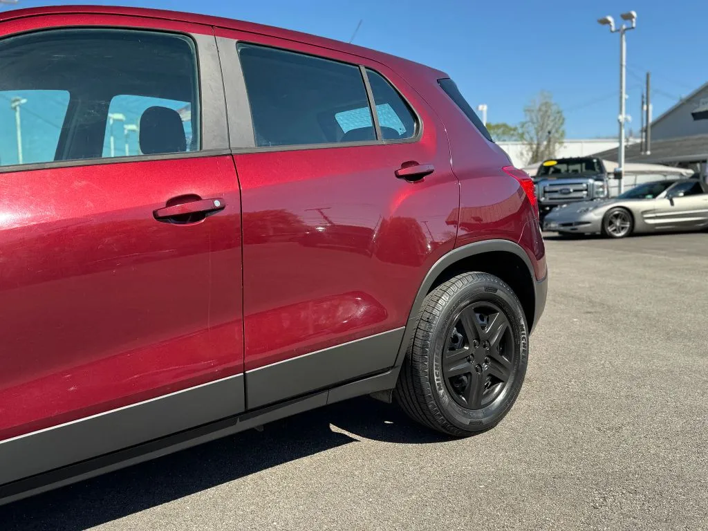 2016 Chevrolet Trax LS - Photo 17