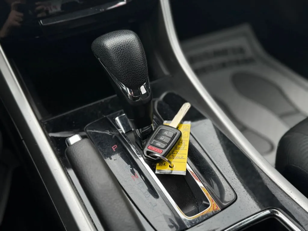 2016 Honda Accord LX - Photo 39