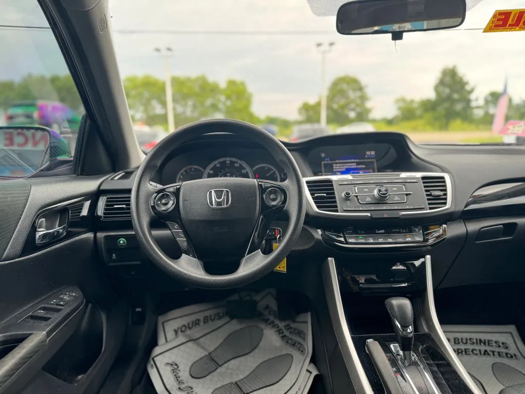 2016 Honda Accord LX - Photo 28