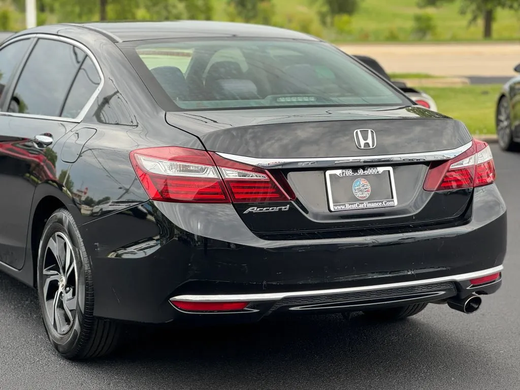 2016 Honda Accord LX - Photo 13