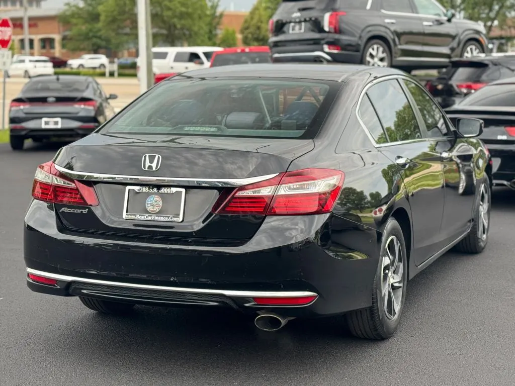 2016 Honda Accord LX - Photo 10