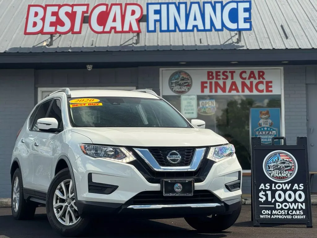 White 2020 Nissan Rogue SV Sport Utility 4D for sale in Frankfort, IL