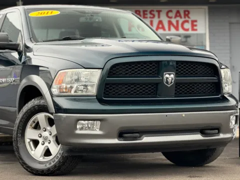More photos of 2011 Ram 1500 Crew Cab SLT Pickup 4D 5 1/2 ft at Best Car Finance – Auto Sales & Loans in Frankfort, IL