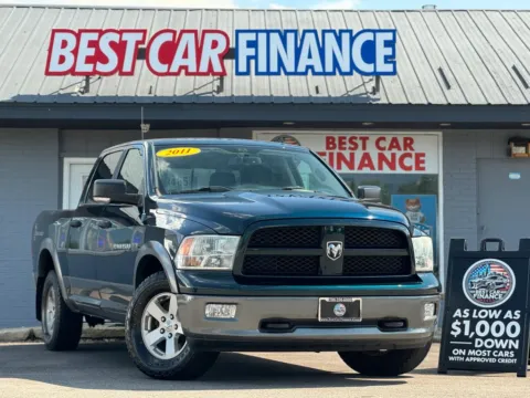 Green 2011 Ram 1500 Crew Cab SLT Pickup 4D 5 1/2 ft for sale in Frankfort, IL